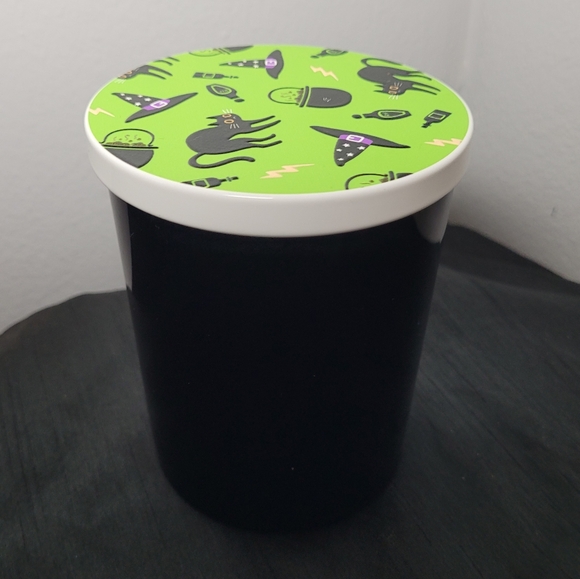 Bloom & Prosper 🖤💚 Hand poured 2-wick Candle▪︎ Poisened Candy Apple💀🍏 - Picture 2 of 8